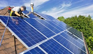 Service d'installation de photovoltaïque et tuiles photovoltaïques à Montrejeau